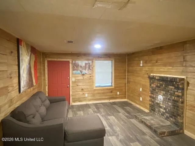 1215 NW Mount Zion Road Brookhaven, MS 39601