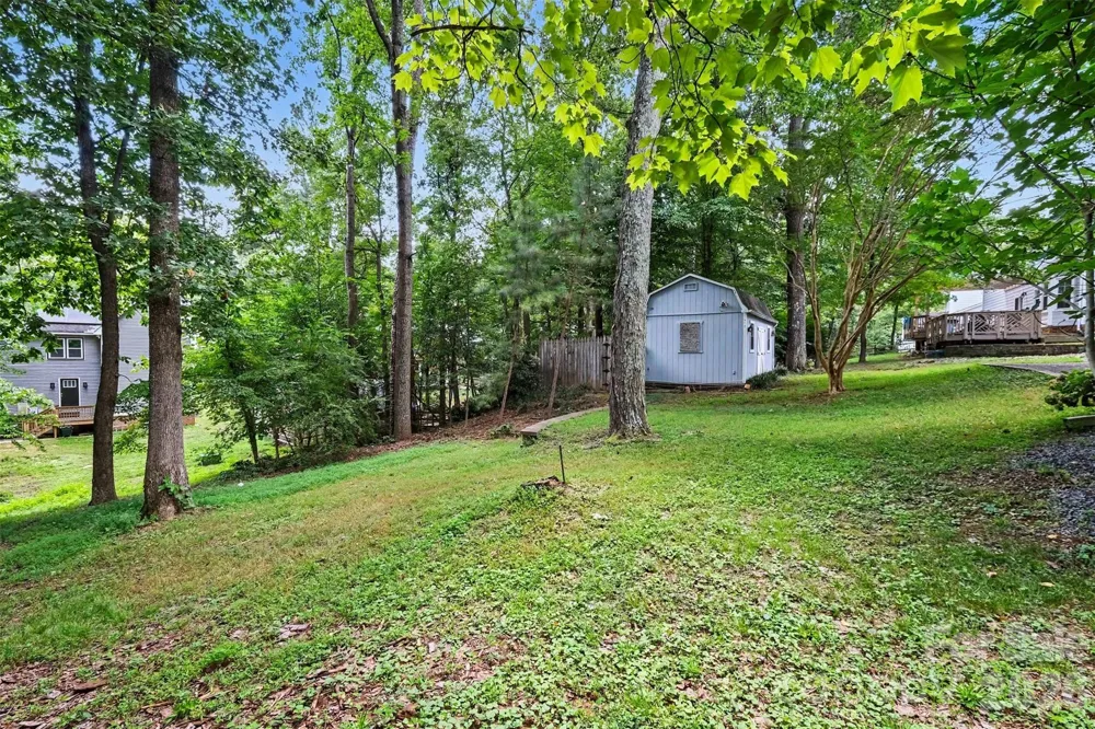 915 Brightmoor Drive Matthews, NC 28105