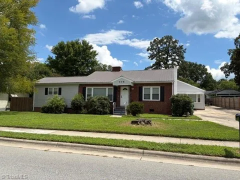 306 Oakview Road
