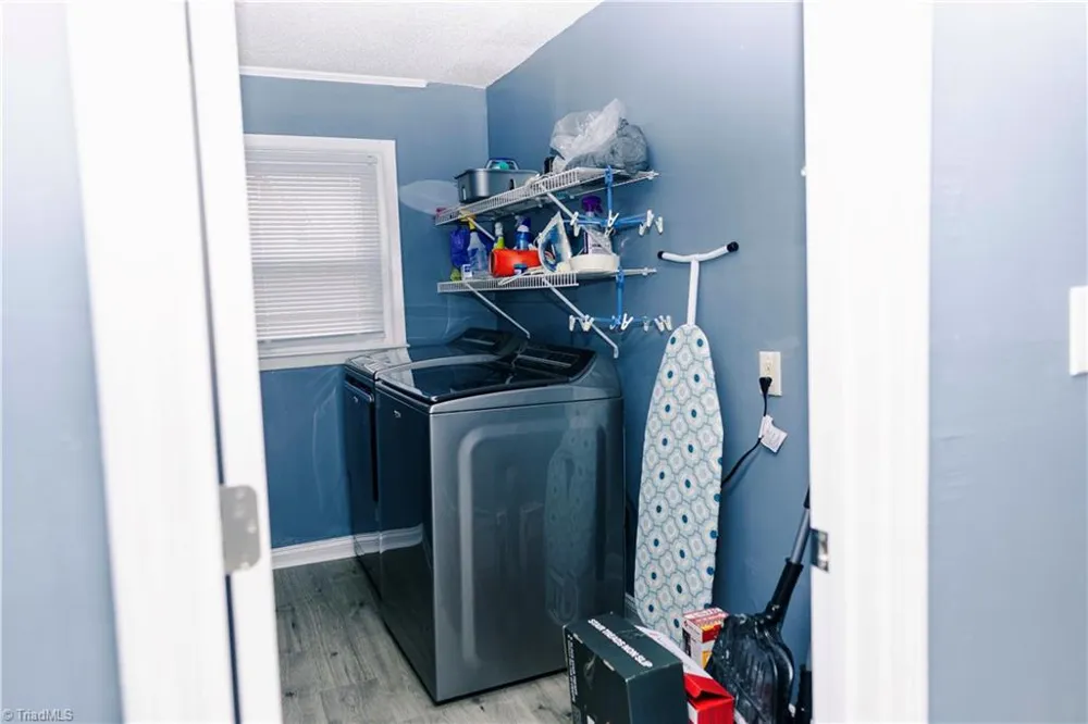 306 Oakview Road High Point, NC 27265