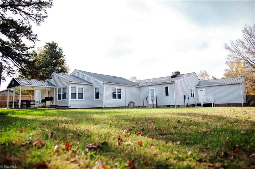 306 Oakview Road High Point, NC 27265