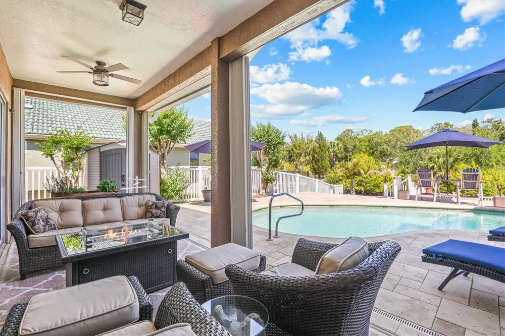 1114 MARINA DRIVE Tarpon Springs, FL 34689