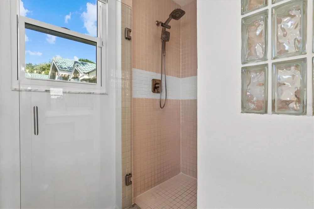1114 MARINA DRIVE Tarpon Springs, FL 34689