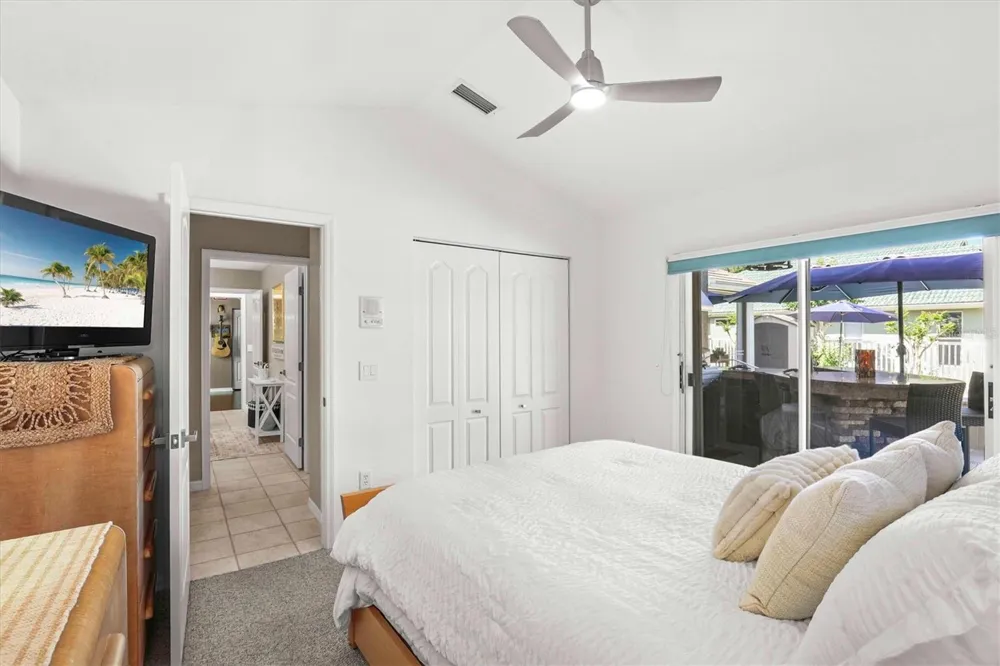 1114 MARINA DRIVE Tarpon Springs, FL 34689