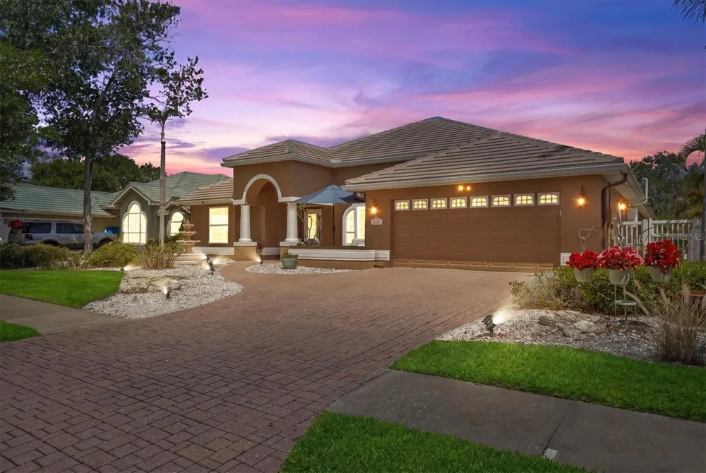 1114 MARINA DRIVE Tarpon Springs, FL 34689