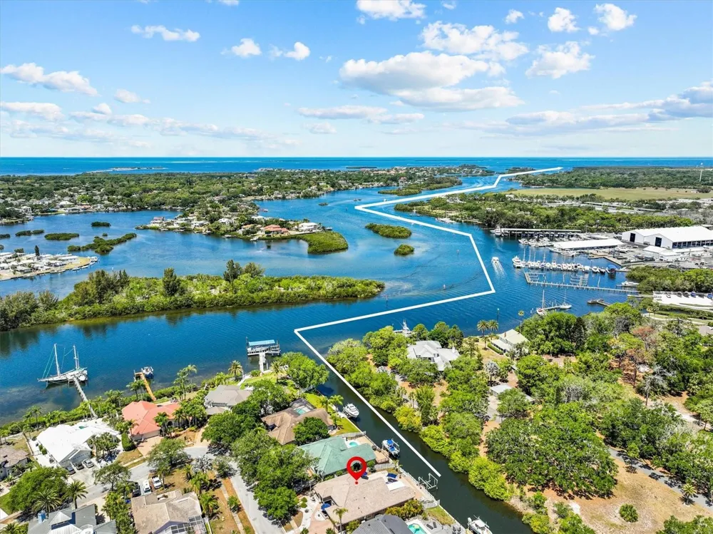 1114 MARINA DRIVE Tarpon Springs, FL 34689