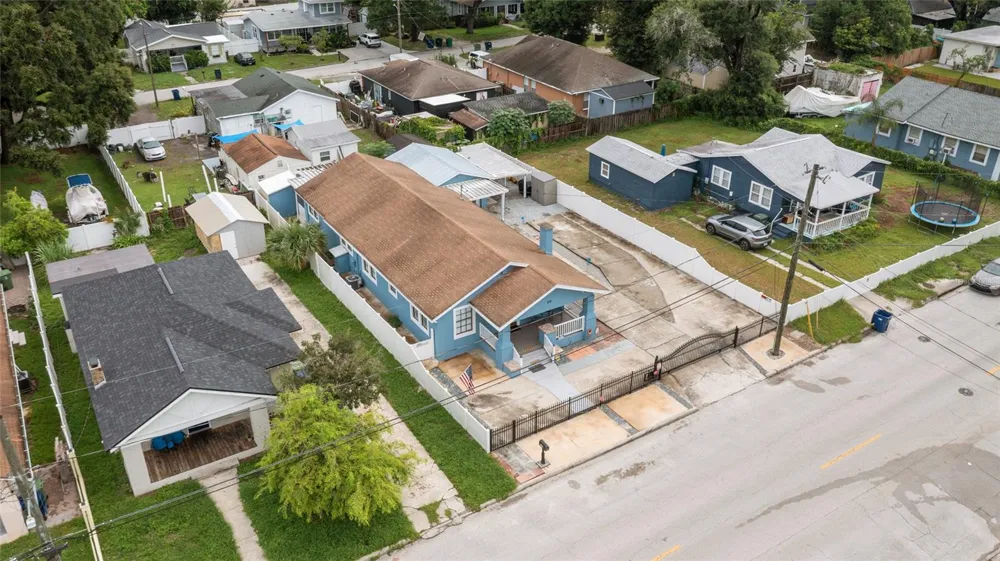 710 E BROAD STREET Tampa, FL 33604