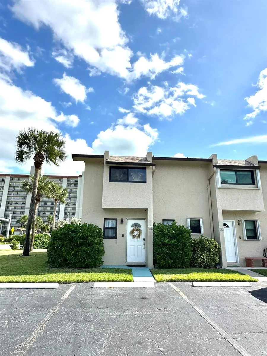 4225 HIGHWAY A1A #17 Fort Pierce, FL 34949