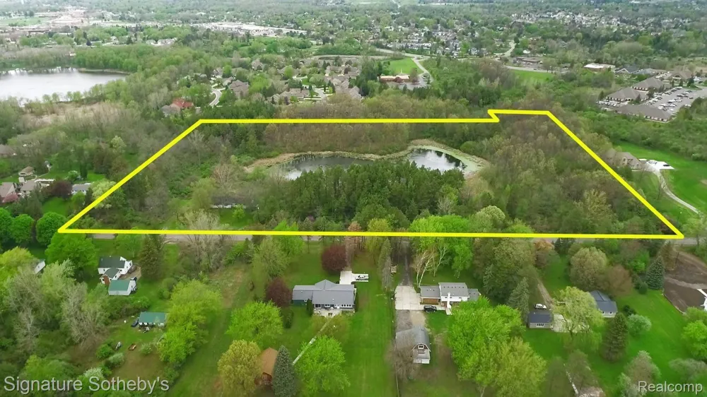 6 McCandlish Road Grand Blanc Charter Township, MI 48439