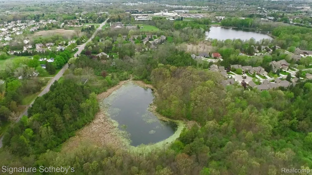 6 McCandlish Road Grand Blanc Charter Township, MI 48439