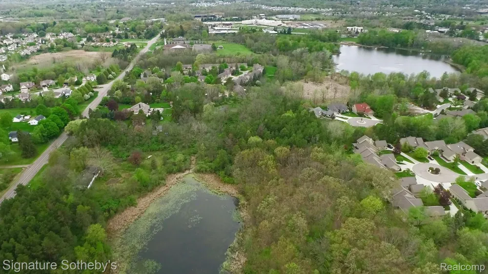 6 McCandlish Road Grand Blanc Charter Township, MI 48439