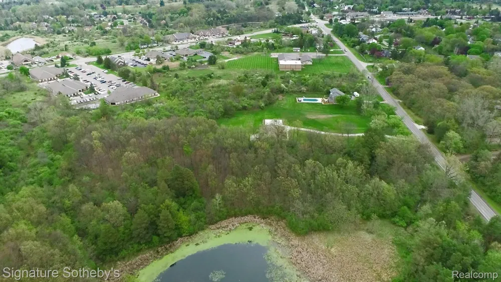 6 McCandlish Road Grand Blanc Charter Township, MI 48439