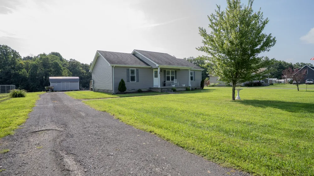 260 Miller Rd Lafayette, TN 37083