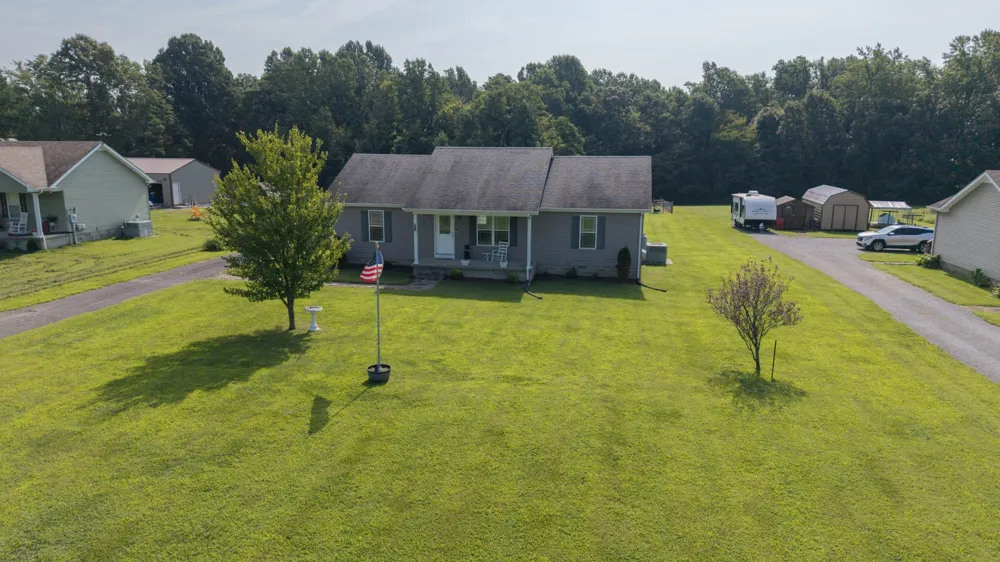 260 Miller Rd Lafayette, TN 37083