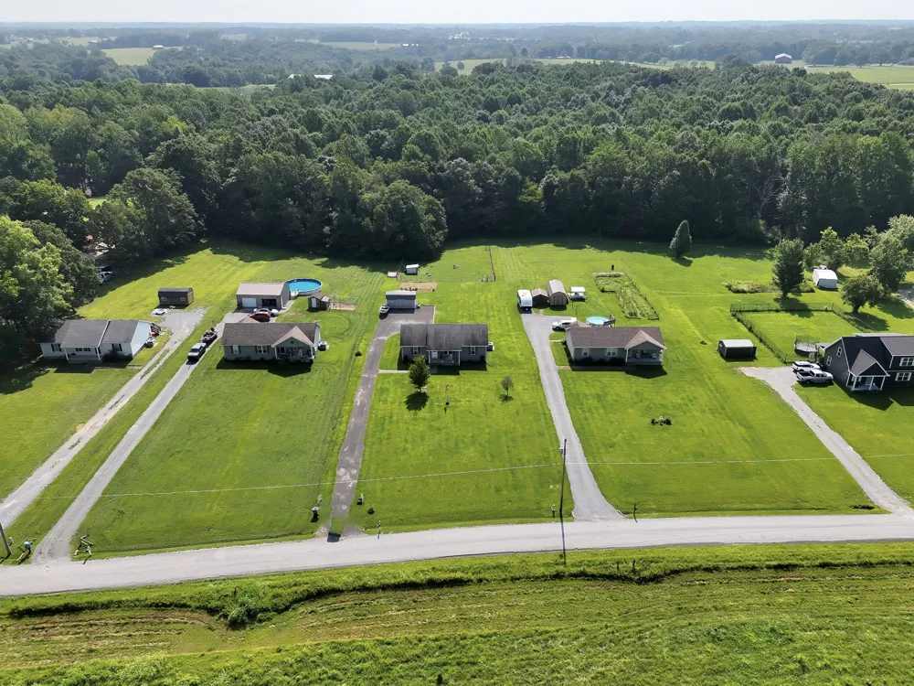 260 Miller Rd Lafayette, TN 37083