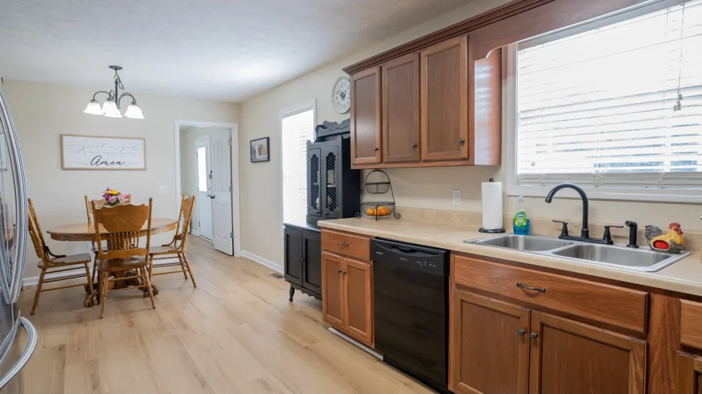 260 Miller Rd Lafayette, TN 37083