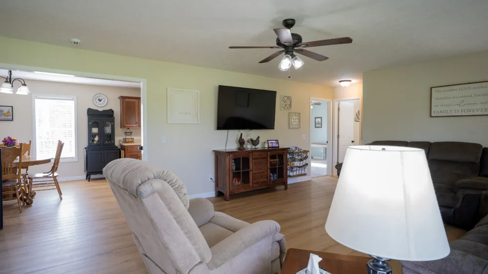 260 Miller Rd Lafayette, TN 37083