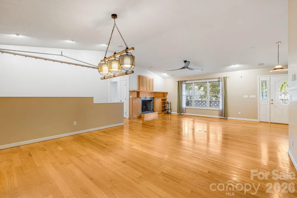 6 Arrowhead Lane Weaverville, NC 28787