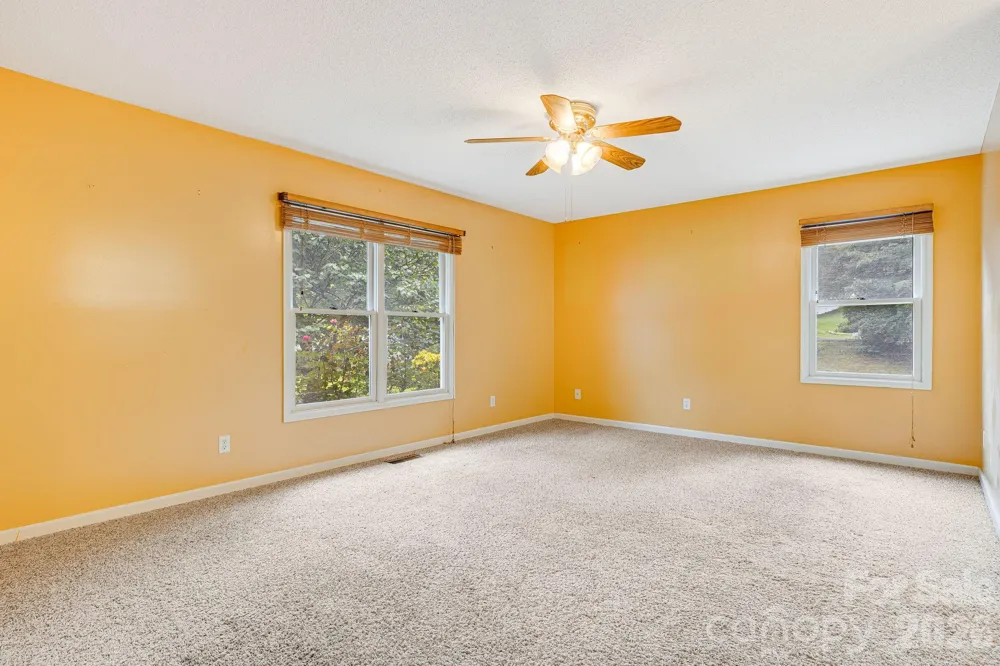 6 Arrowhead Lane Weaverville, NC 28787