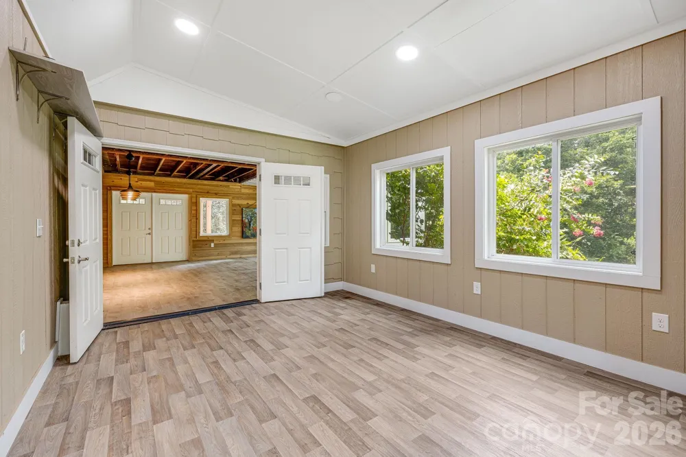 6 Arrowhead Lane Weaverville, NC 28787