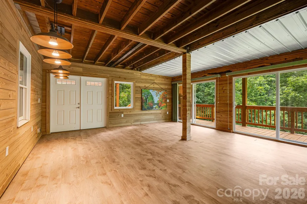 6 Arrowhead Lane Weaverville, NC 28787