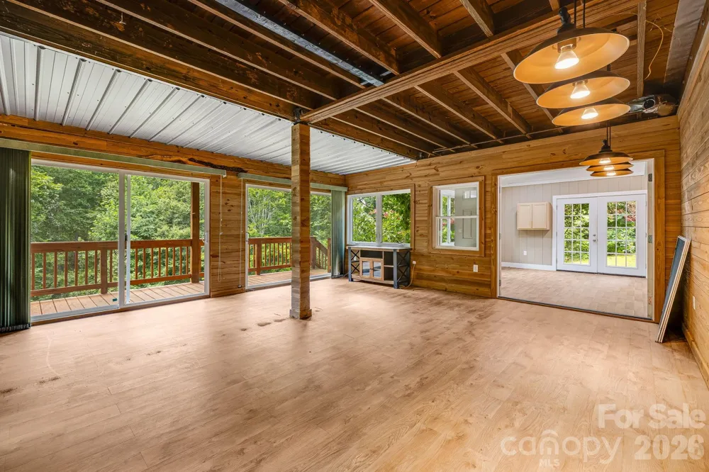 6 Arrowhead Lane Weaverville, NC 28787