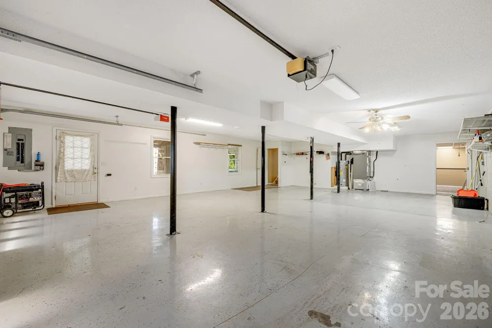 6 Arrowhead Lane Weaverville, NC 28787