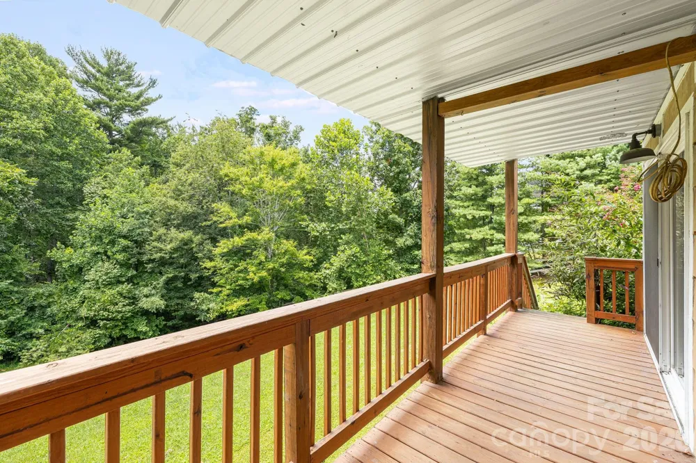 6 Arrowhead Lane Weaverville, NC 28787