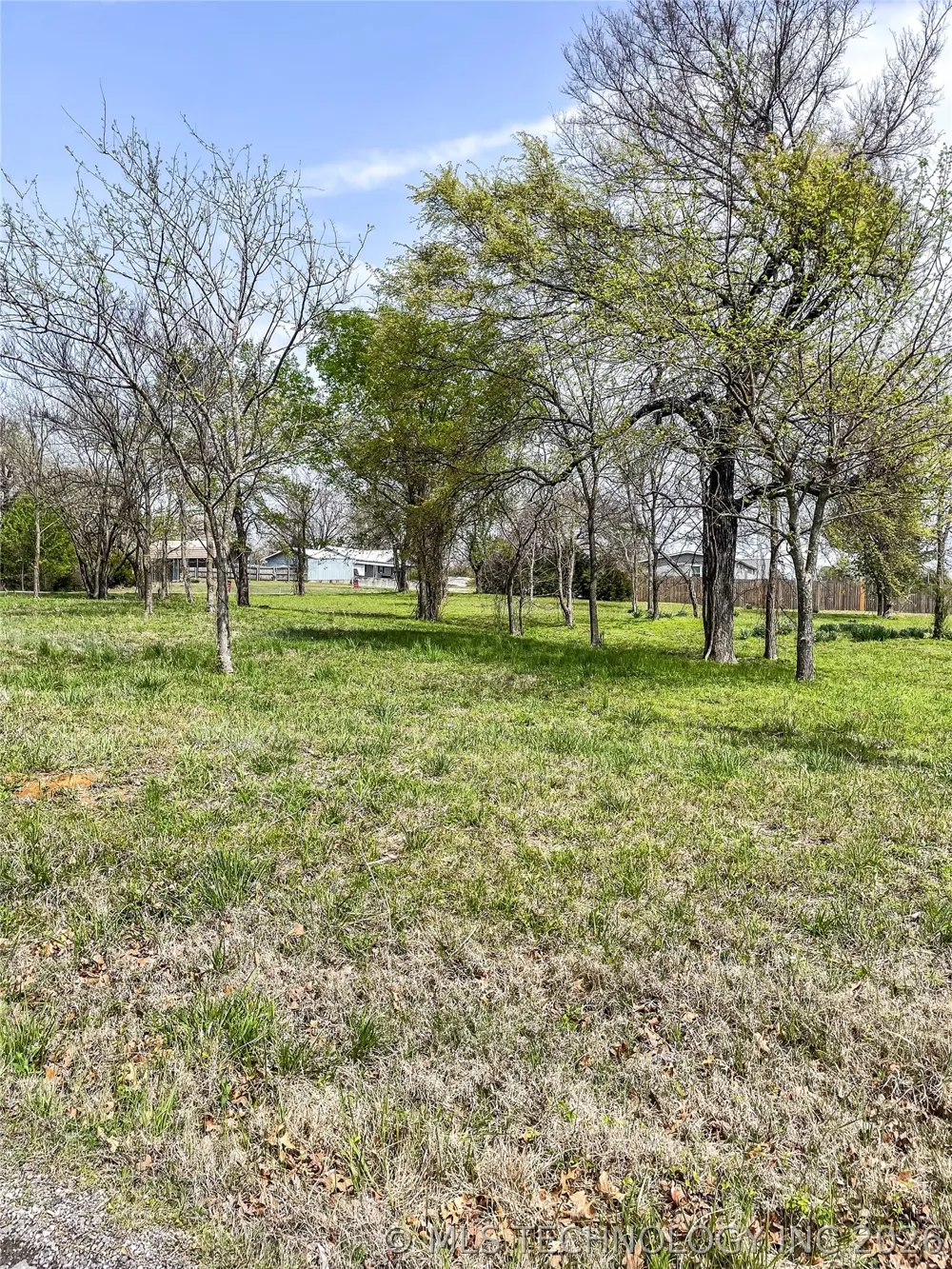 4 Choctaw Drive Eufaula, OK 74432