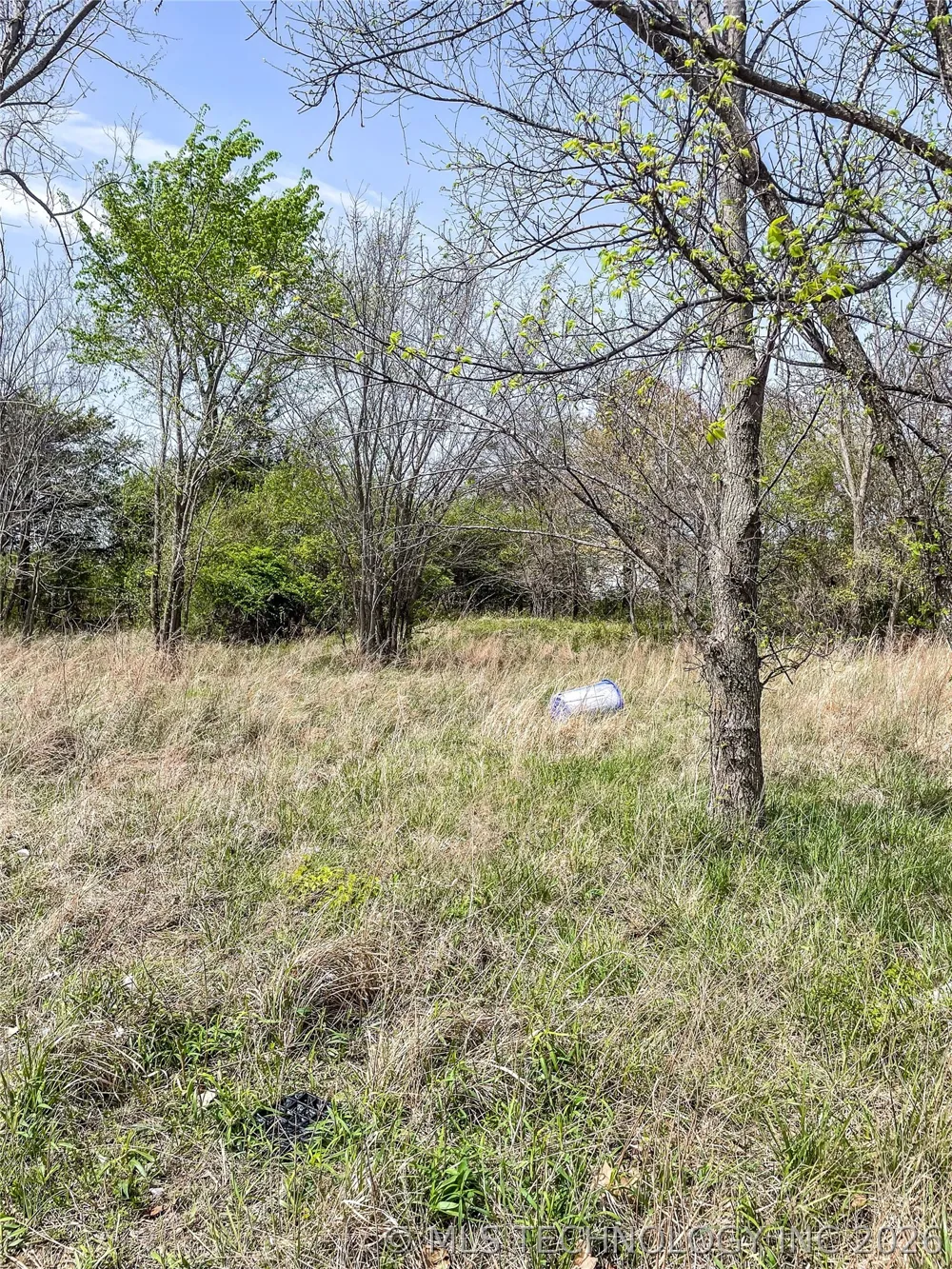 4 Choctaw Drive Eufaula, OK 74432