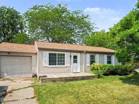 2789 Wellesley Drive
