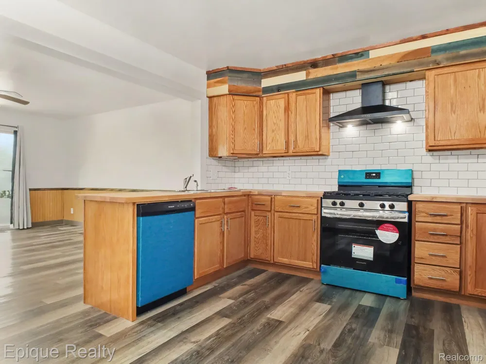 2789 Wellesley Drive Saginaw Charter Township, MI 48603