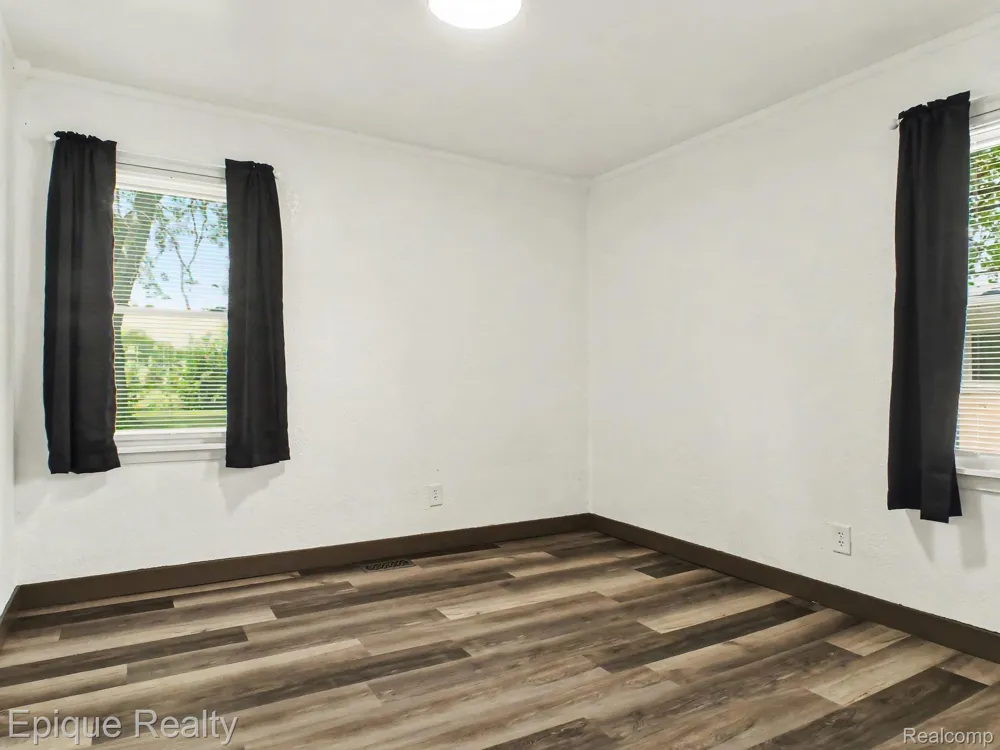 2789 Wellesley Drive Saginaw Charter Township, MI 48603