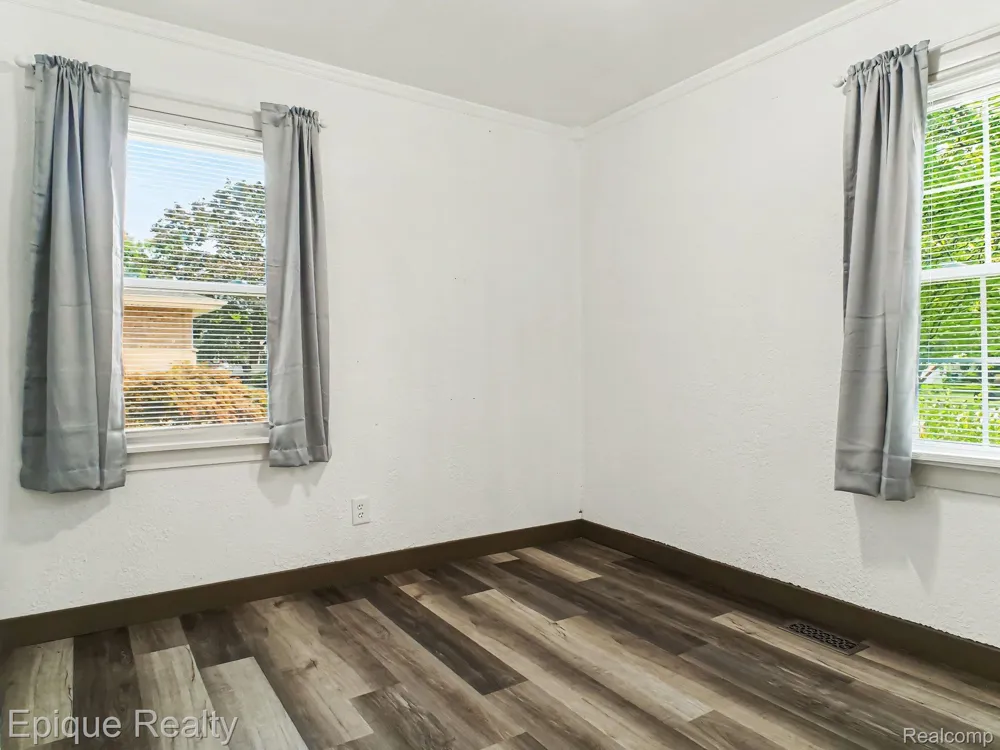 2789 Wellesley Drive Saginaw Charter Township, MI 48603