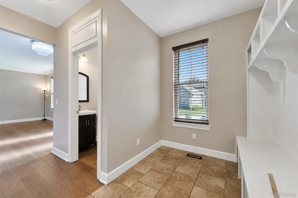 54908 Grenelefe Circle W Lyon Charter Township, MI 48178