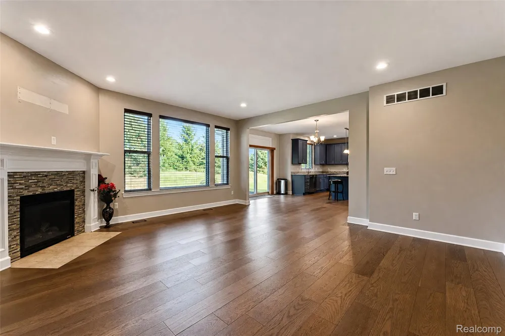 54908 Grenelefe Circle W Lyon Charter Township, MI 48178