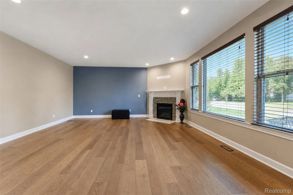 54908 Grenelefe Circle W Lyon Charter Township, MI 48178