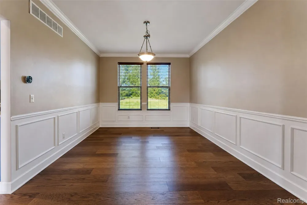 54908 Grenelefe Circle W Lyon Charter Township, MI 48178
