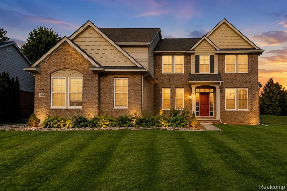 54908 Grenelefe Circle W Lyon Charter Township, MI 48178