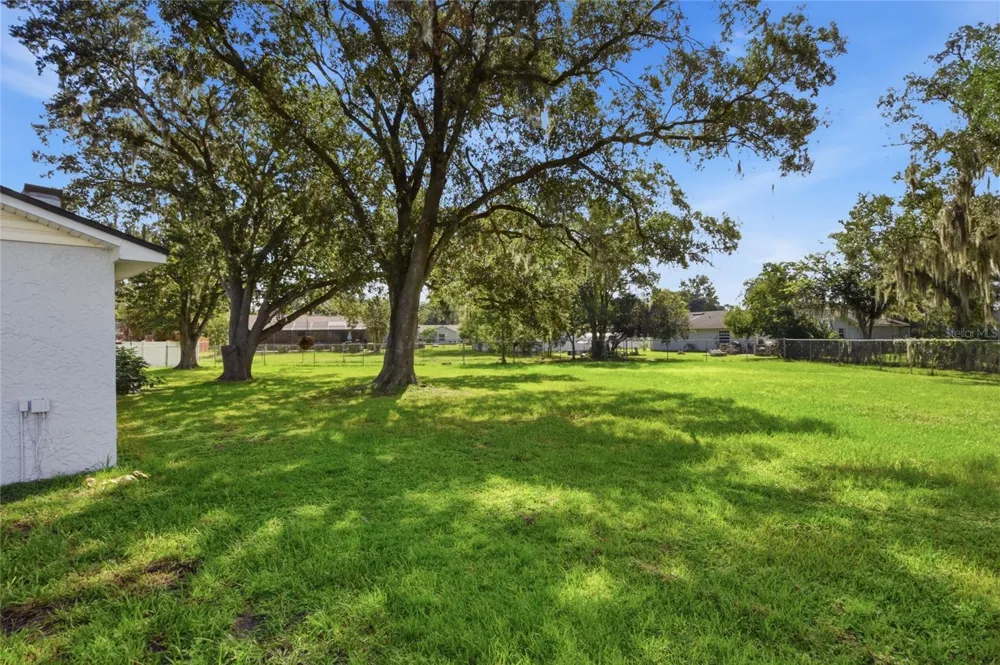 3028 WOOD SONG COURT Mulberry, FL 33860