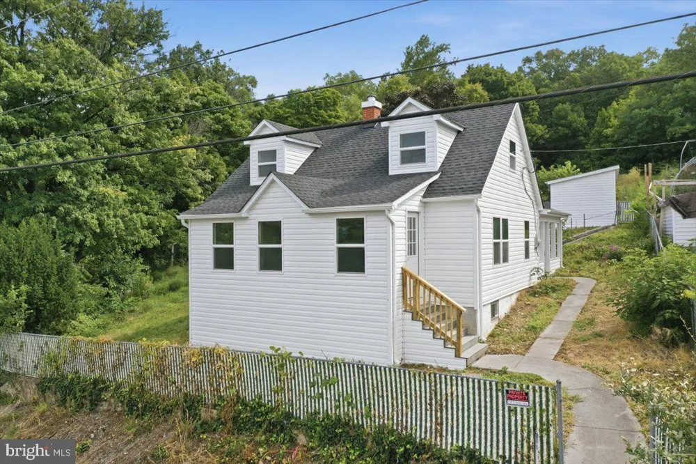 2810 FREDERICK PIKE Winchester, VA 22603