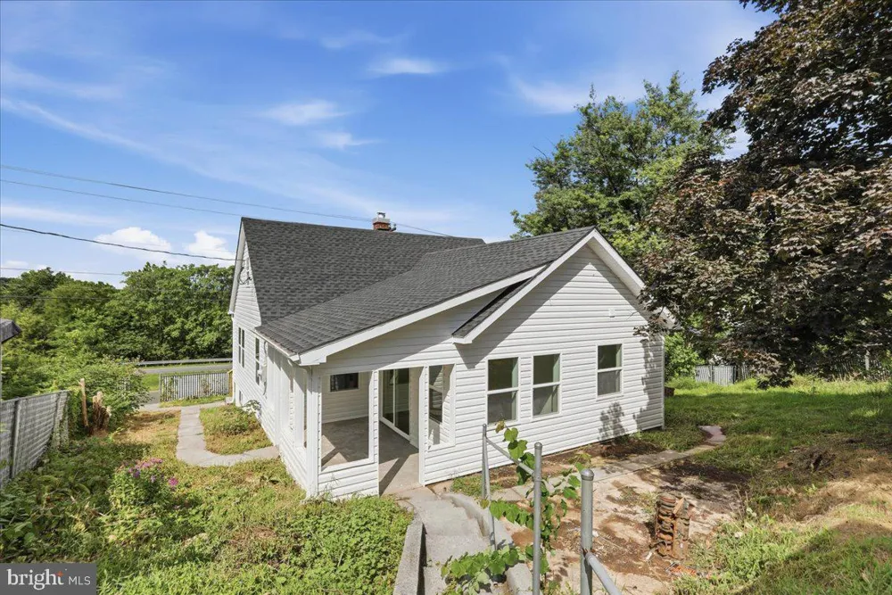 2810 FREDERICK PIKE Winchester, VA 22603