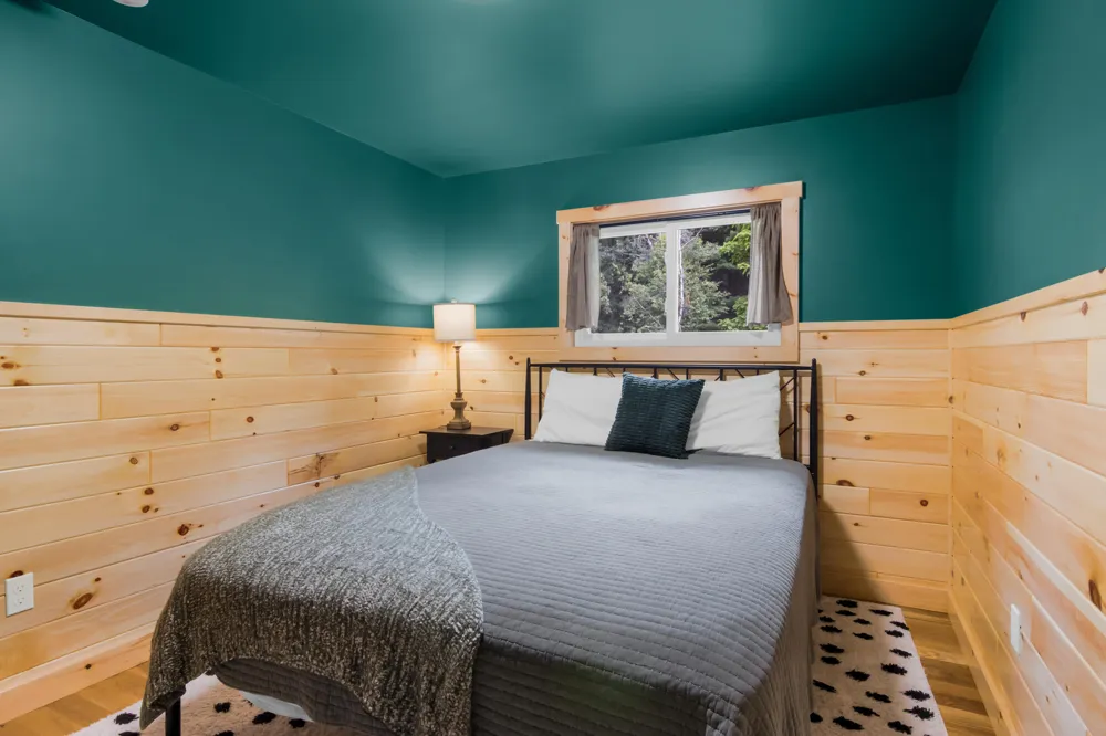 5073 Thumb Lake Road Boyne Falls, MI 49713