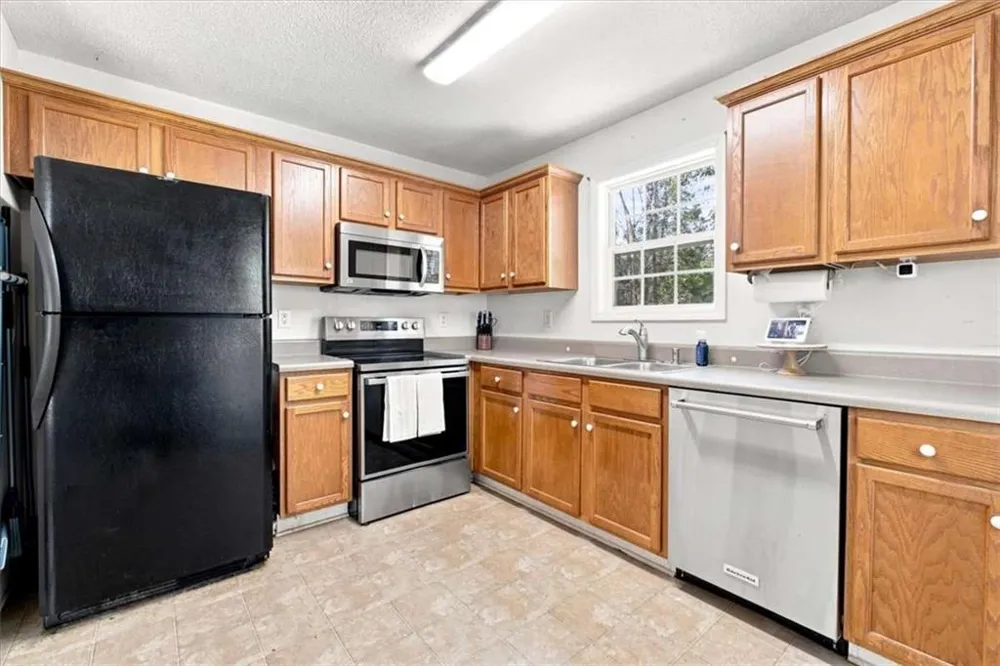 49 Headland Court Rockmart, GA 30153