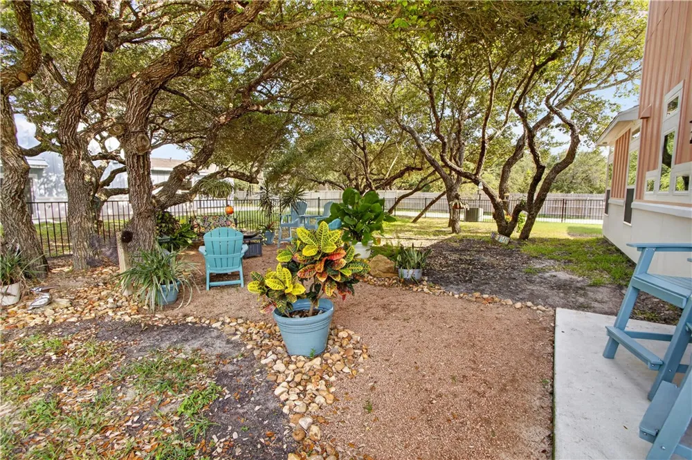 144 Lavaca Circle Rockport, TX 78382
