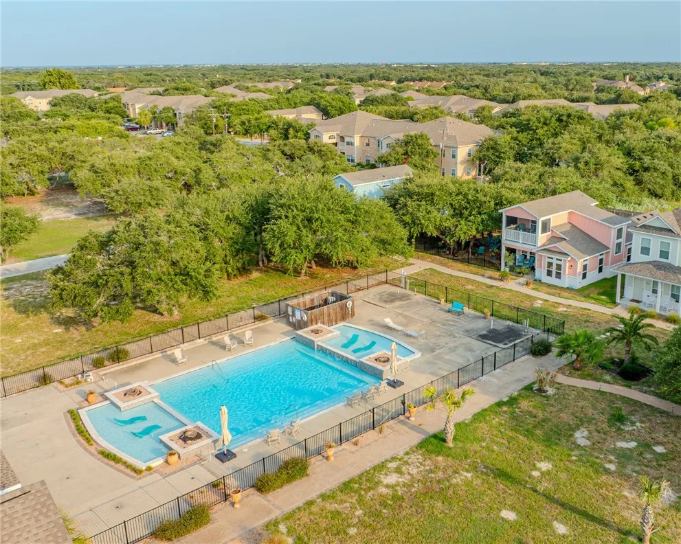 144 Lavaca Circle Rockport, TX 78382