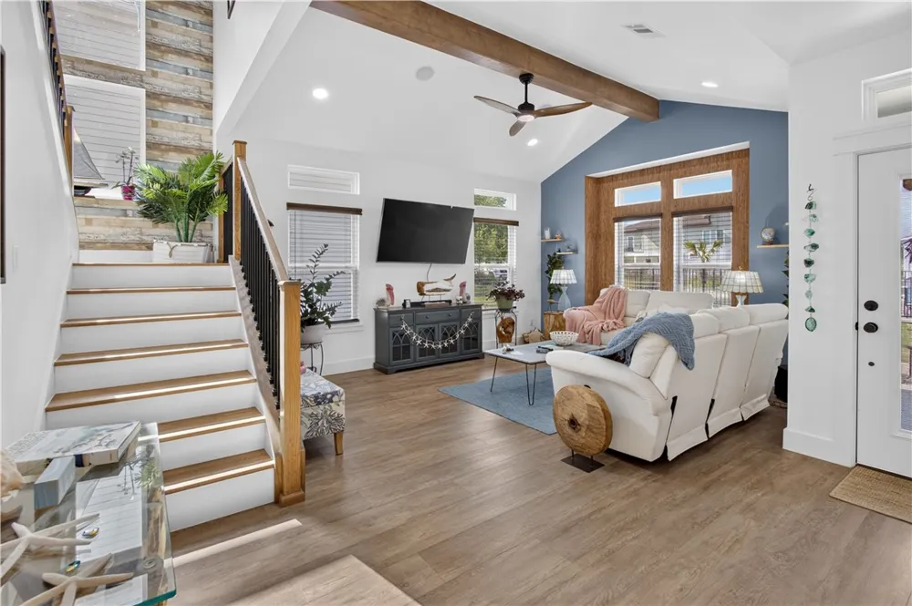 144 Lavaca Circle Rockport, TX 78382