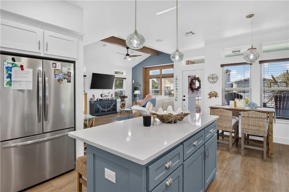 144 Lavaca Circle Rockport, TX 78382