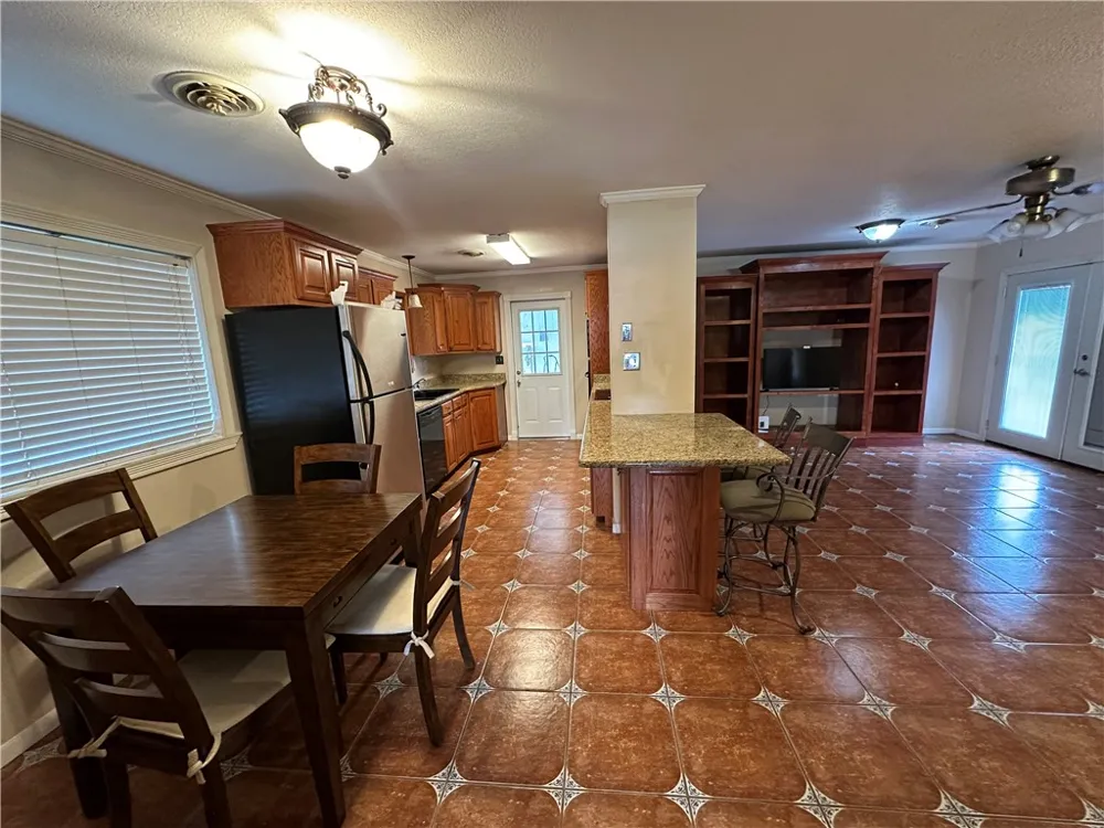 1030 Burkshire Drive Corpus Christi, TX 78412