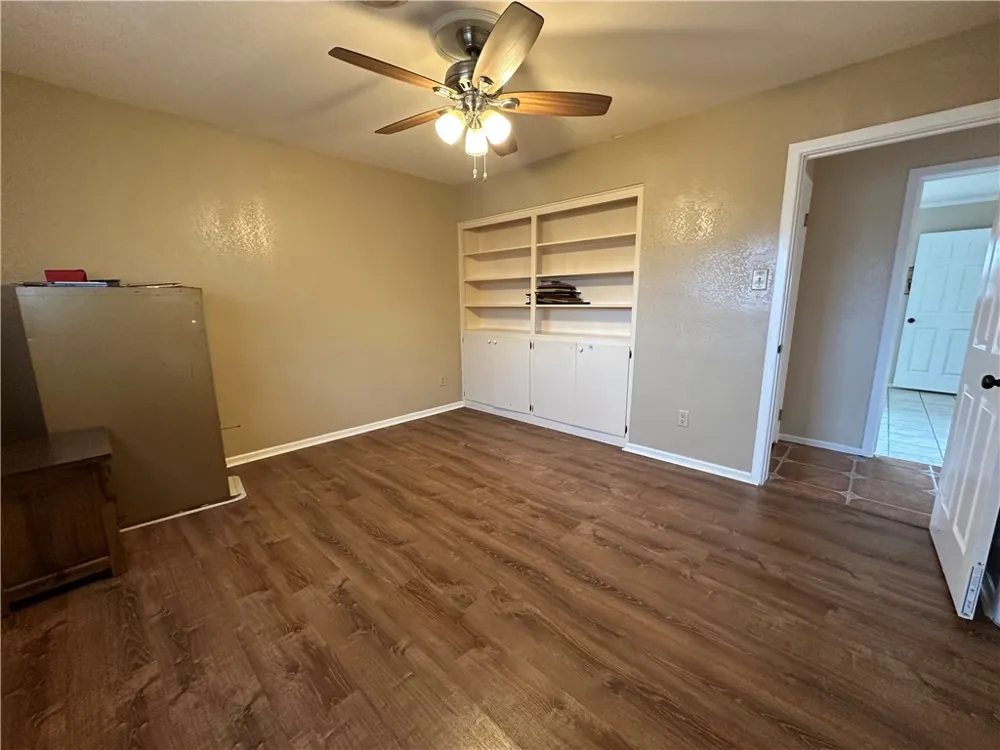 1030 Burkshire Drive Corpus Christi, TX 78412